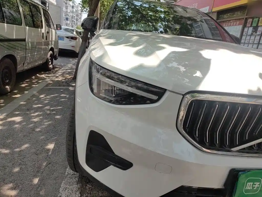 Volvo XC40 2023 B3 Luxury