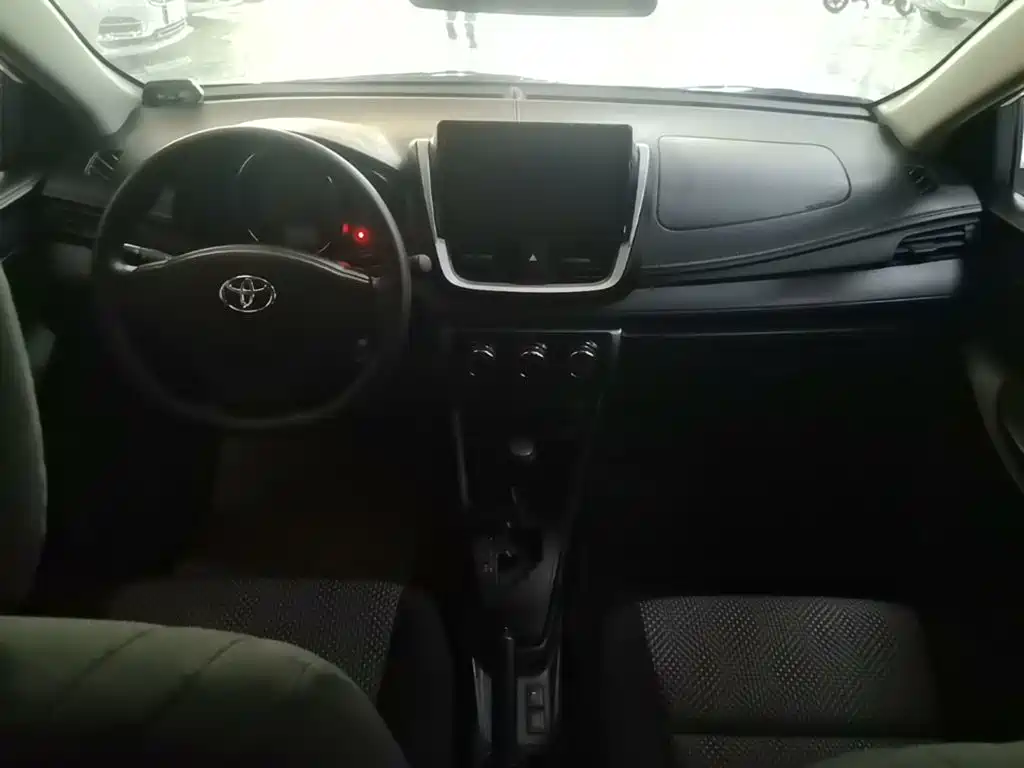 Toyota Vios — миниатюра 10