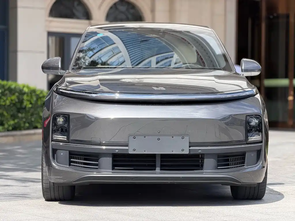 Li Auto Li L8 — миниатюра 2