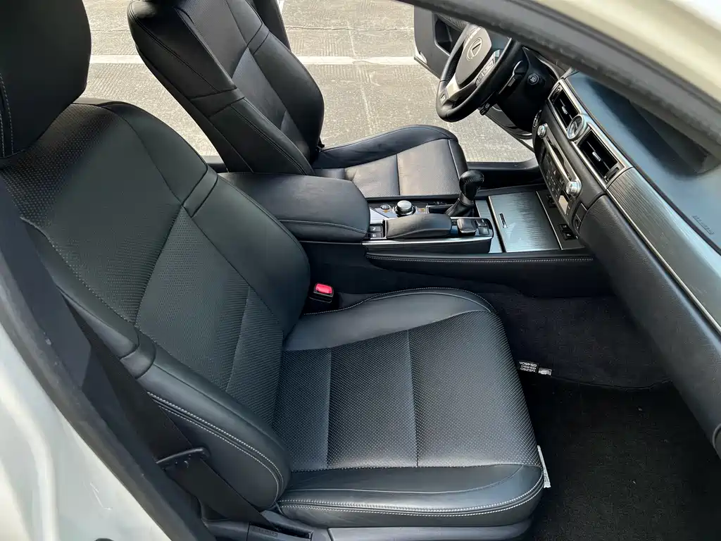 Lexus GS — миниатюра 8