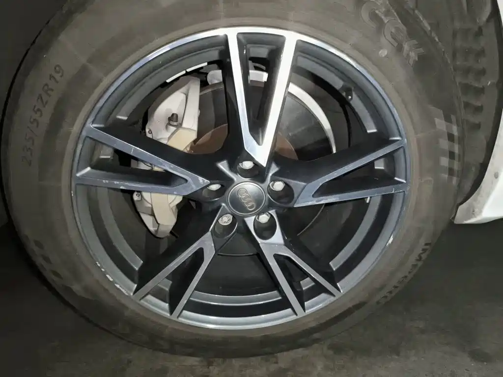 Audi Q5L — миниатюра 24