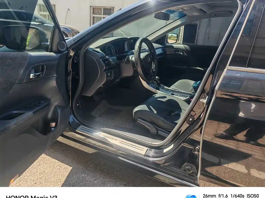 Honda Accord — миниатюра 10