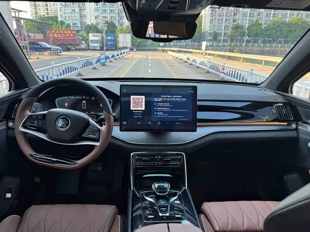 BYD Tang New Energy — миниатюра 17