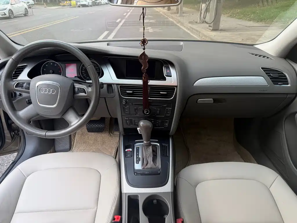 Audi A4L — миниатюра 13