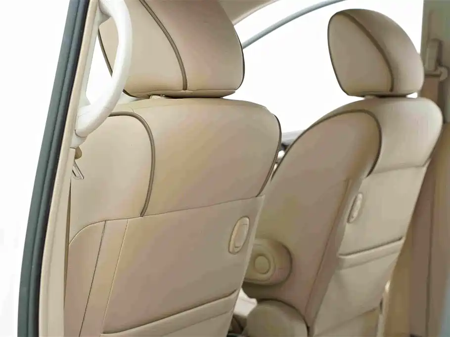 Nissan Quest — миниатюра 16