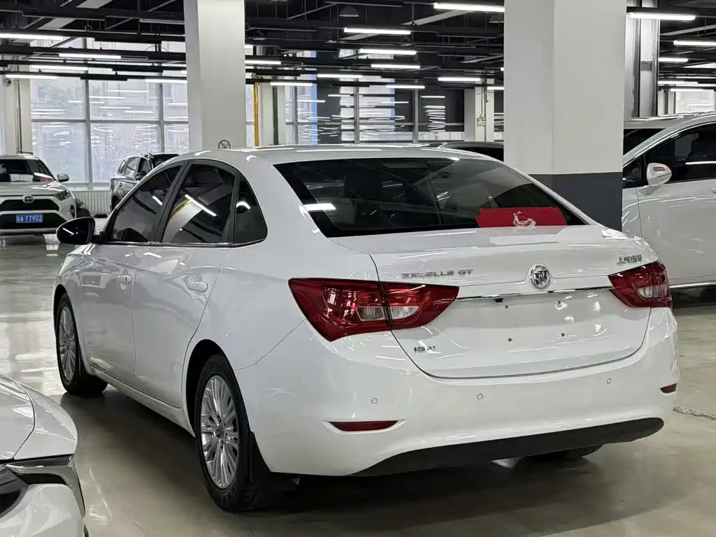 Buick Excelle — миниатюра 7