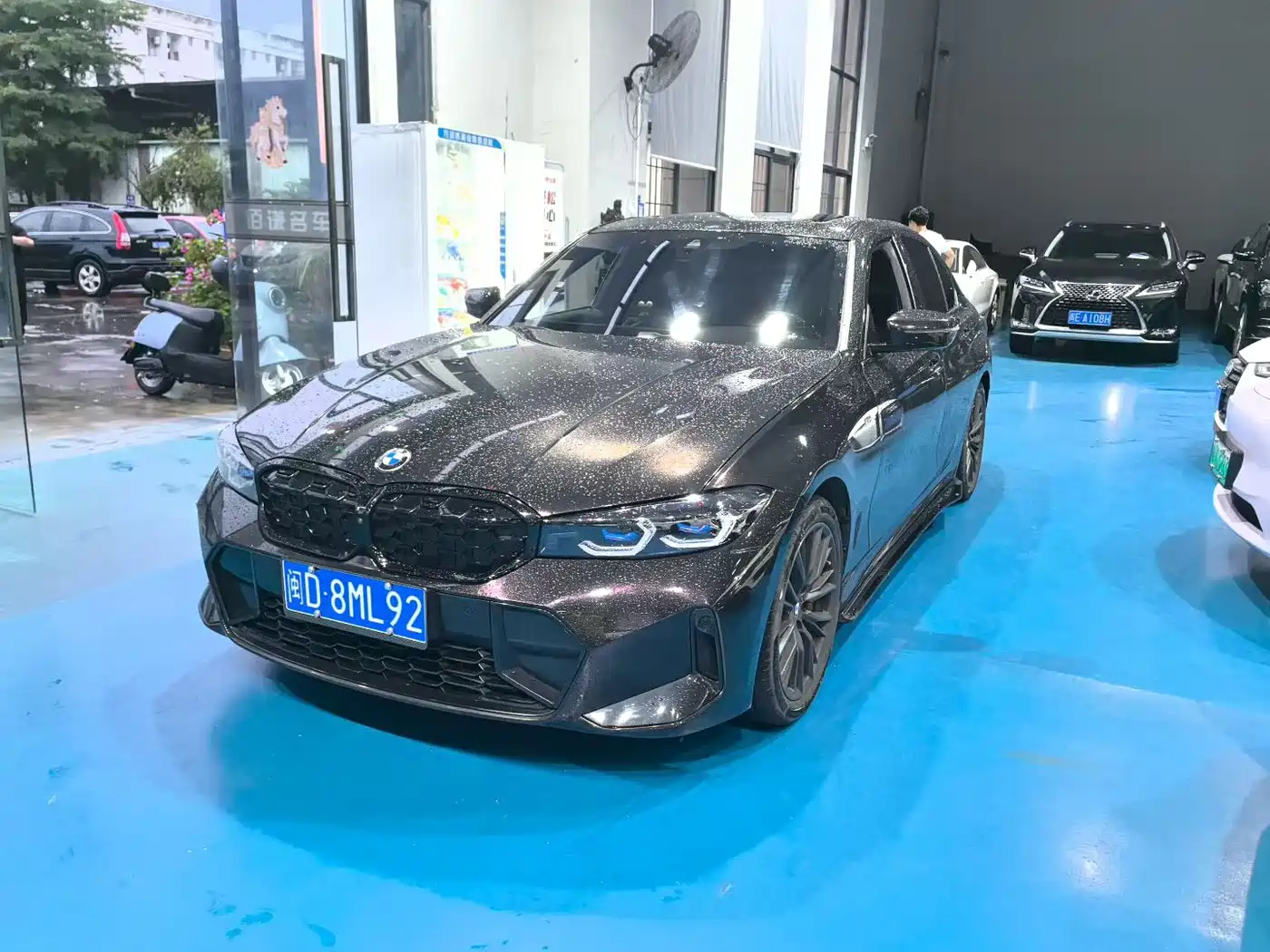 宝马3系 2024款 325i M运动曜夜套装 2024