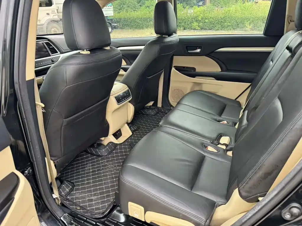 Toyota Highlander — миниатюра 12