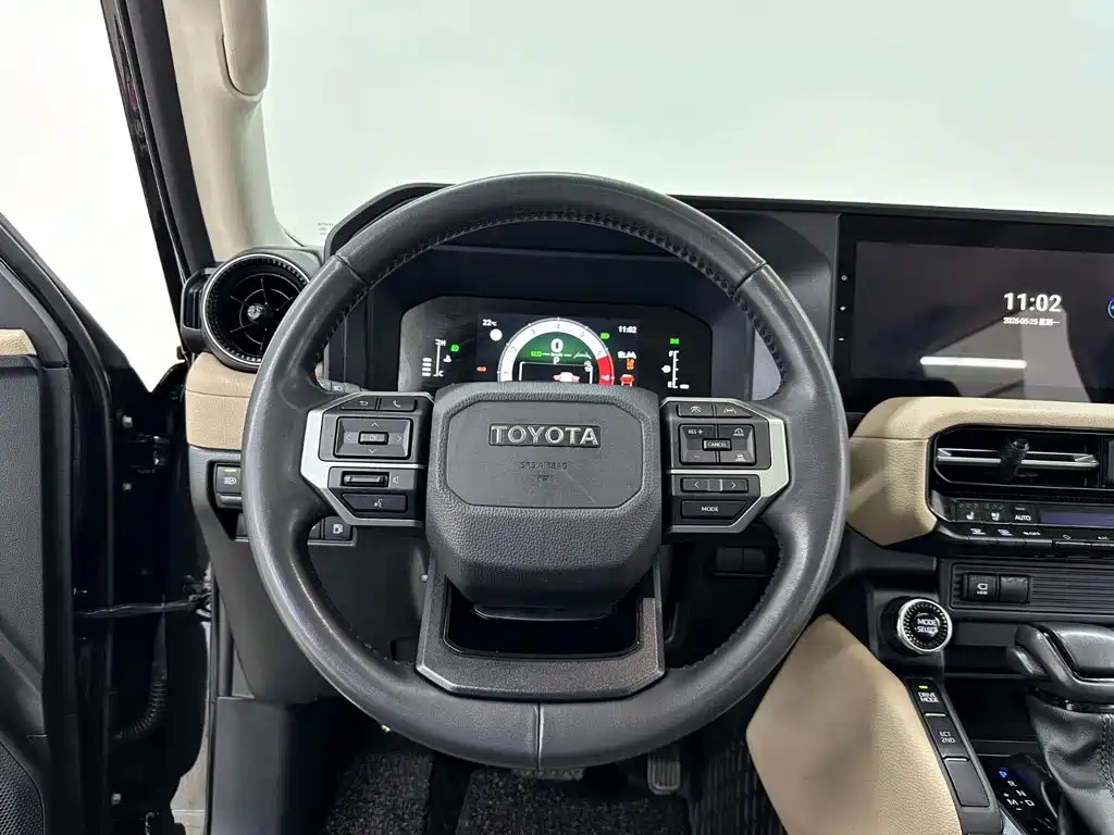 Toyota Prado — миниатюра 17