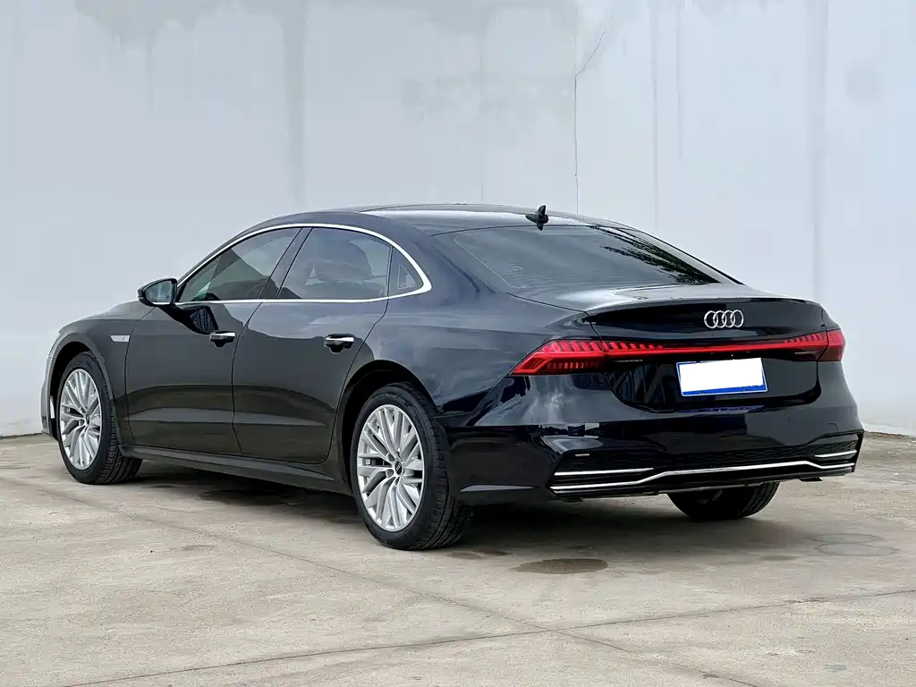 Audi A7L — миниатюра 6