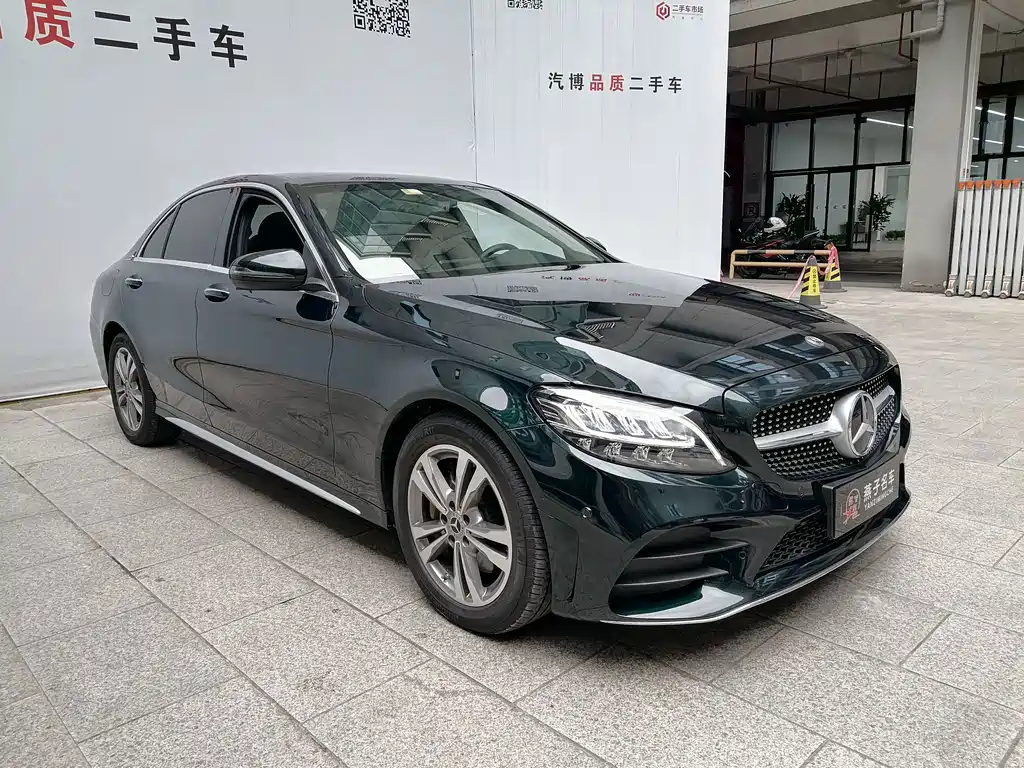 Mercedes-Benz C-Class — миниатюра 3
