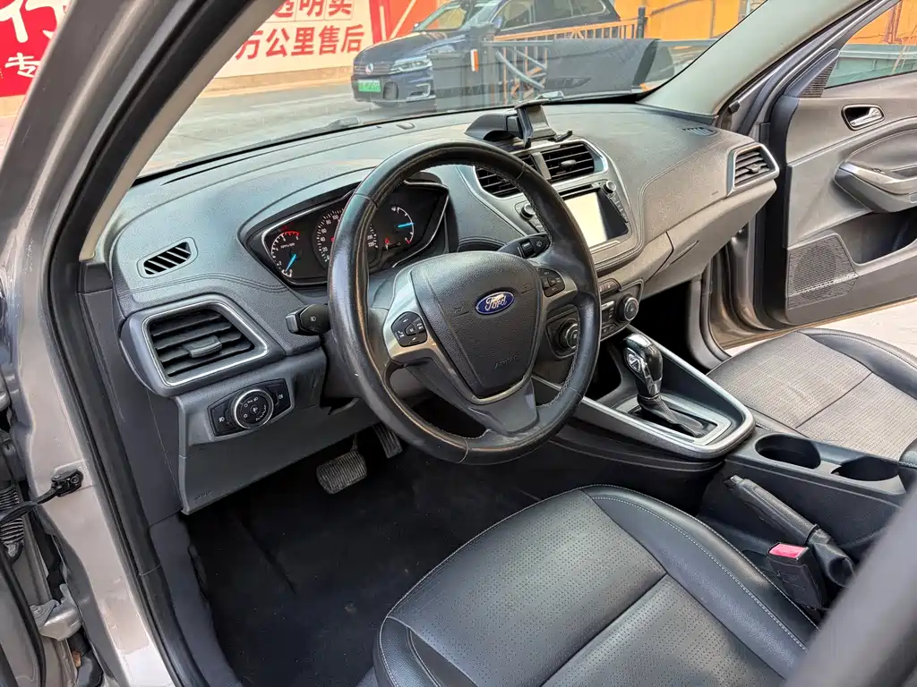 Ford Escort — миниатюра 4
