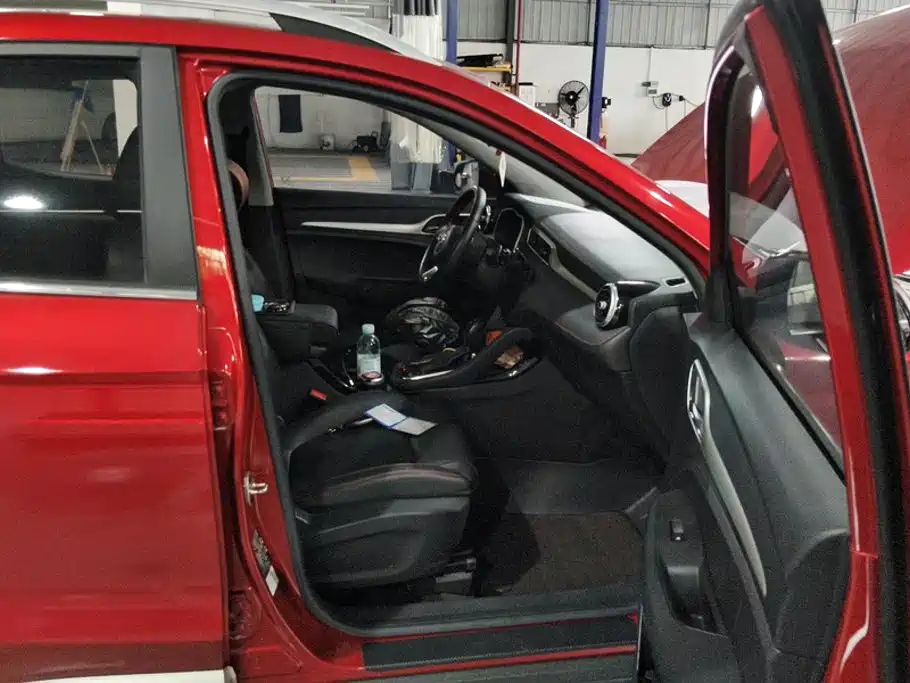 MG ZS — миниатюра 8