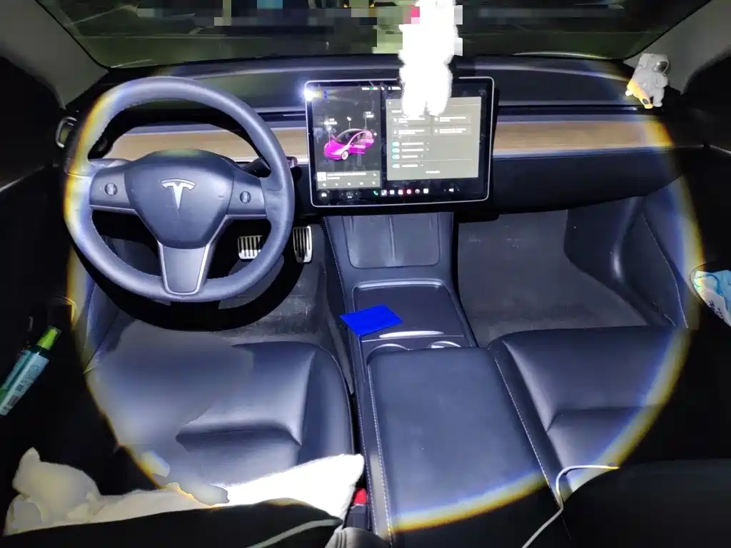 Tesla Model 3 — миниатюра 13