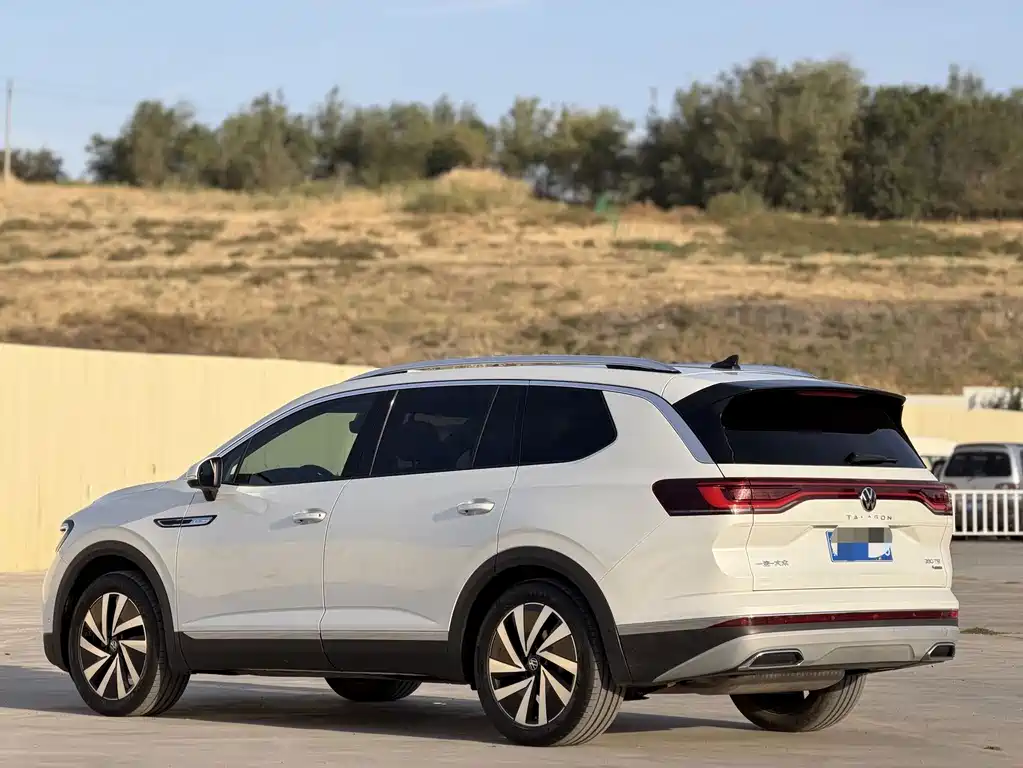Volkswagen Talagon — миниатюра 6