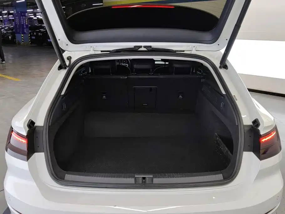 Volkswagen CC — миниатюра 4