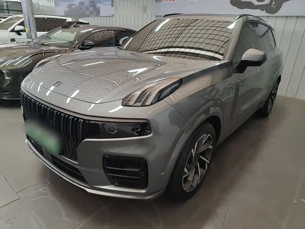 Lynk & Co 09