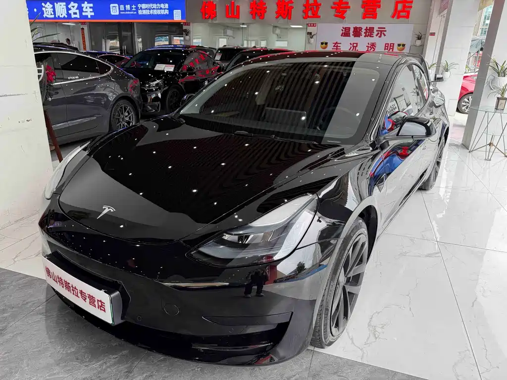 Tesla Model 3 2023