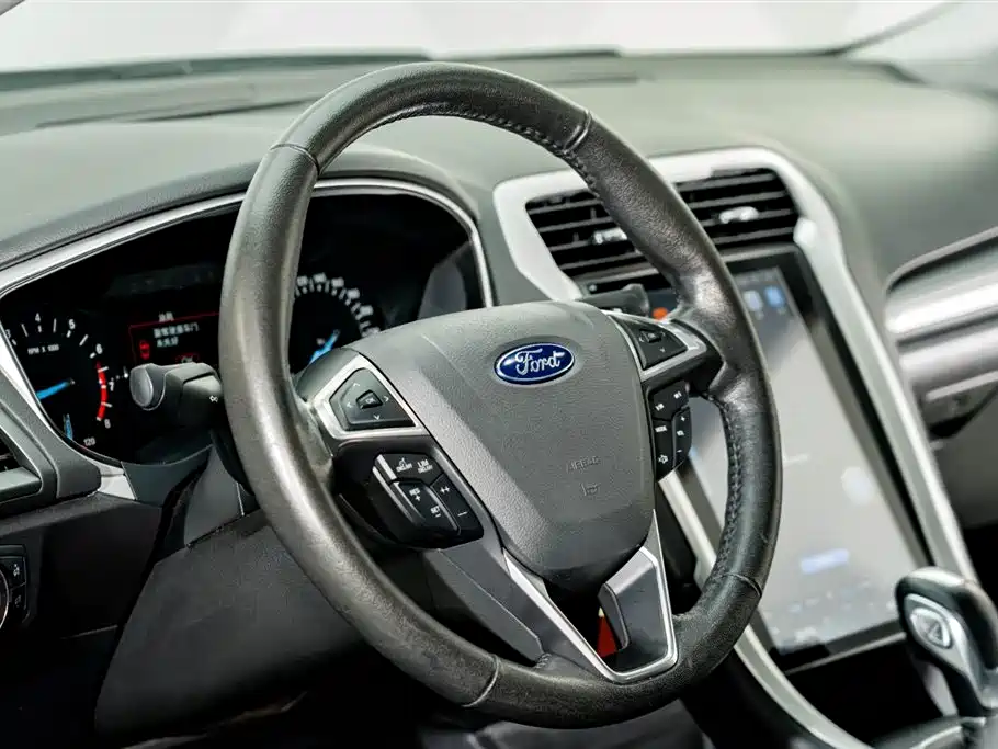 Ford Mondeo 2013 1.5L GTDi180 Fashion