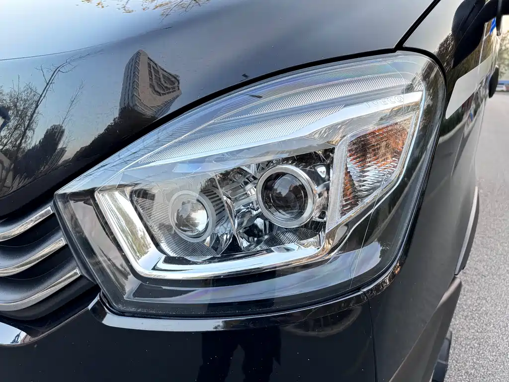 IVECO Ousheng — миниатюра 21