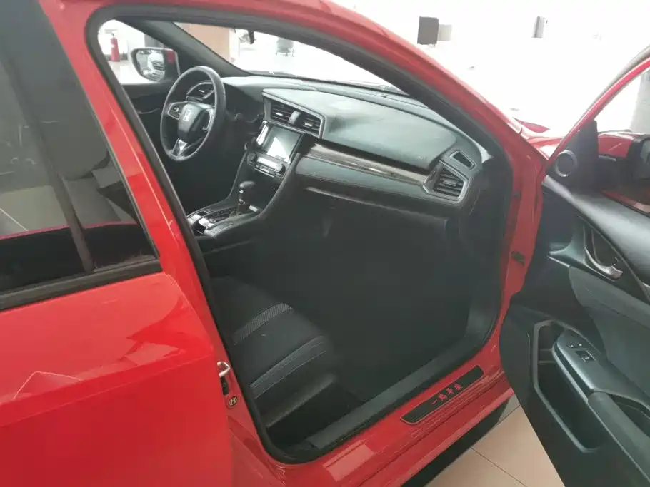 Honda Civic — миниатюра 8