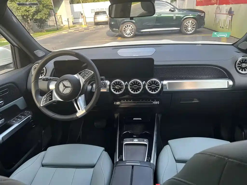 Mercedes-Benz EQB — миниатюра 9