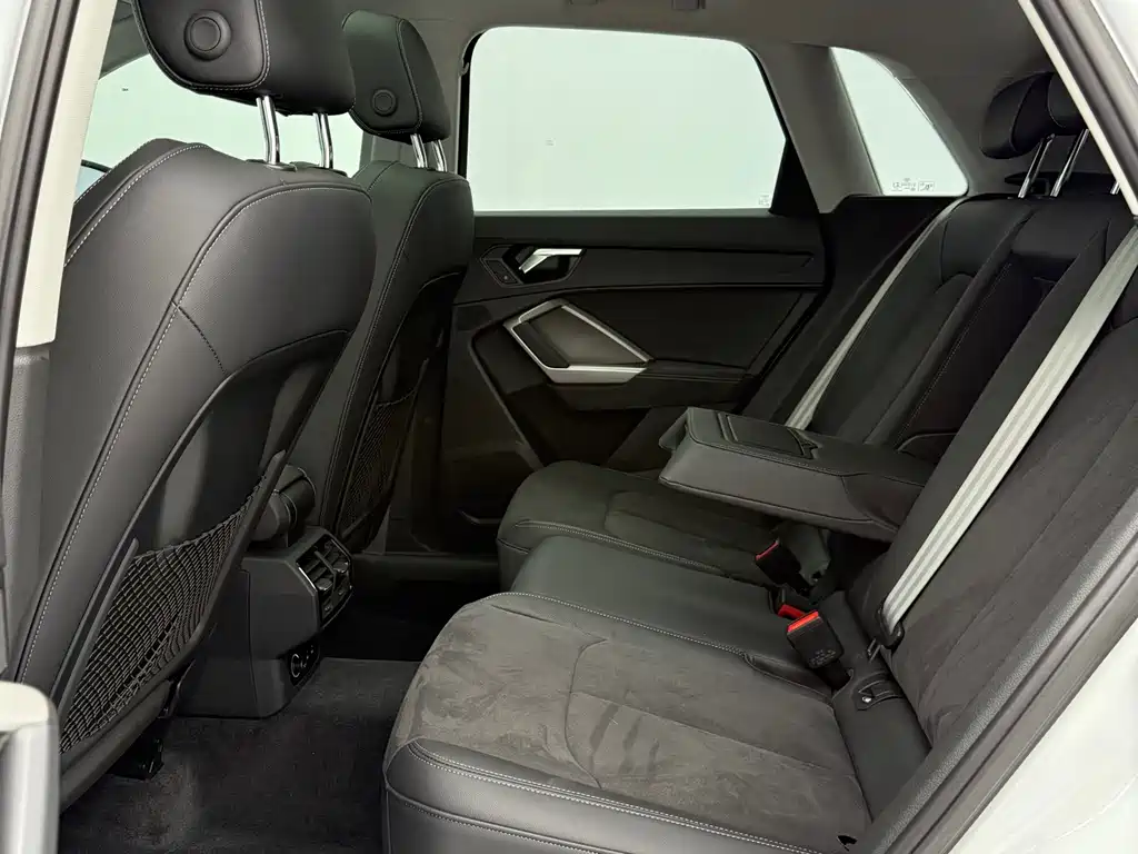 Audi Q3 — миниатюра 11
