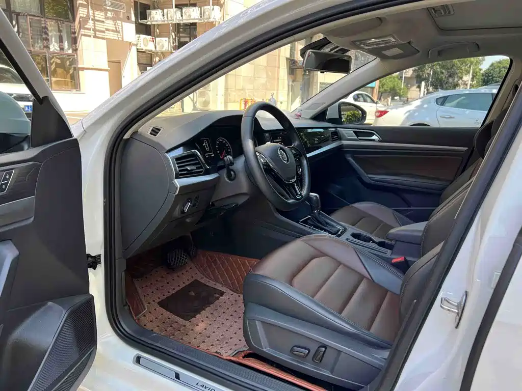 Volkswagen Lavida — миниатюра 7