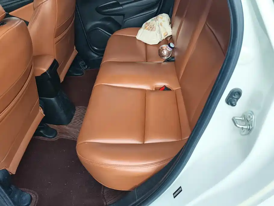 Honda Fit — миниатюра 11