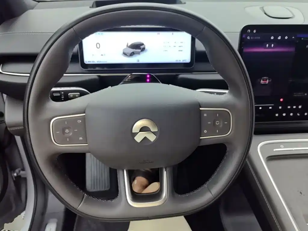 NIO ES6 — миниатюра 11