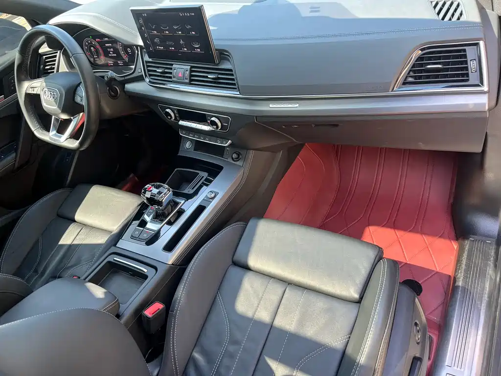 Audi Q5L Sportback — миниатюра 10