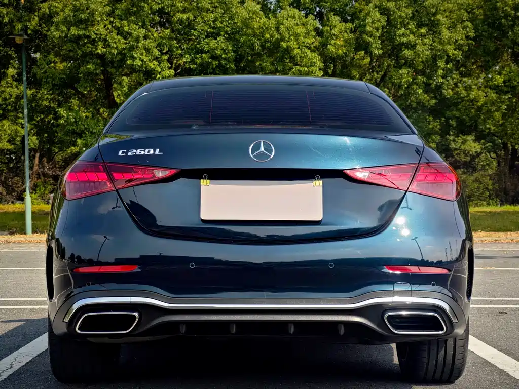 Mercedes-Benz C-Class — миниатюра 6