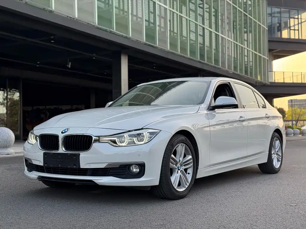 BMW 3 Series — миниатюра 2
