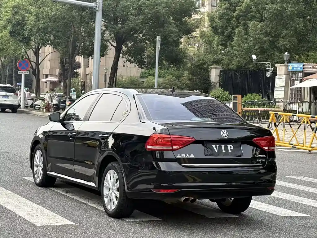 Volkswagen Lavida — миниатюра 7