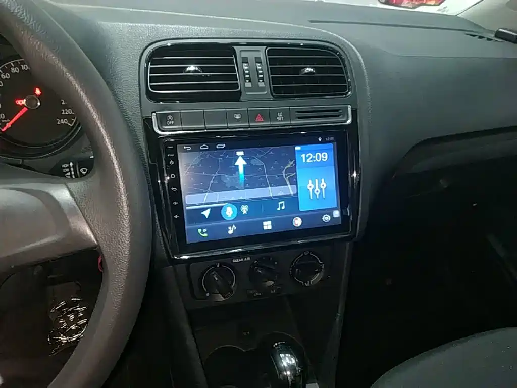 Volkswagen Polo — миниатюра 13