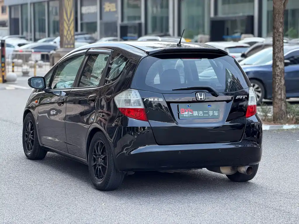 Honda Fit — миниатюра 6