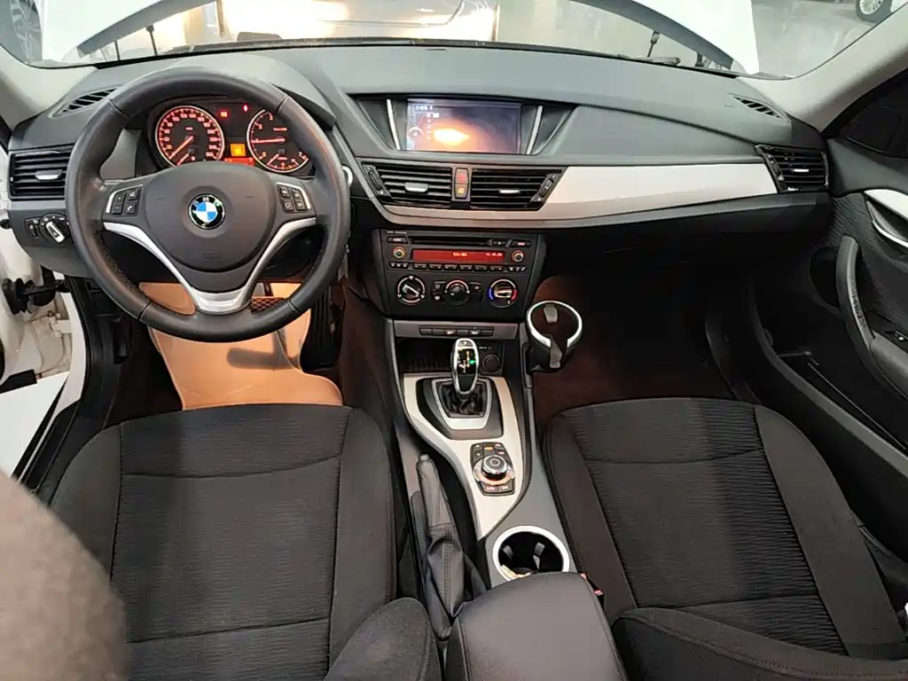BMW X1 — миниатюра 13