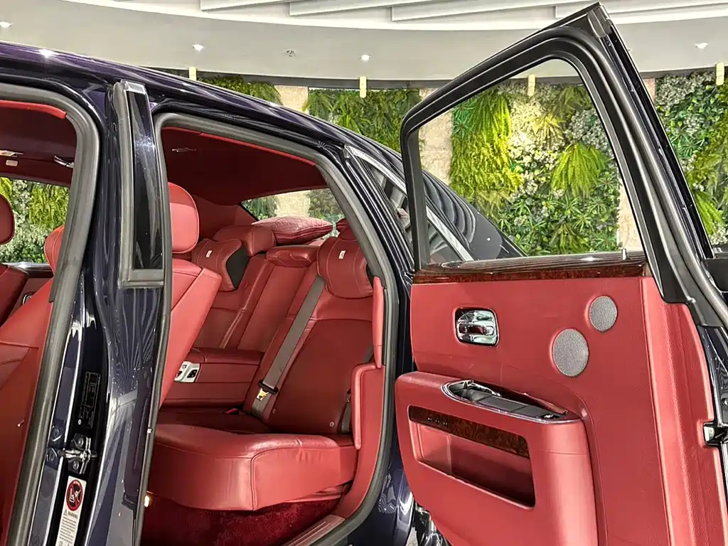 Rolls-Royce Ghost 2010 6.6T Standard