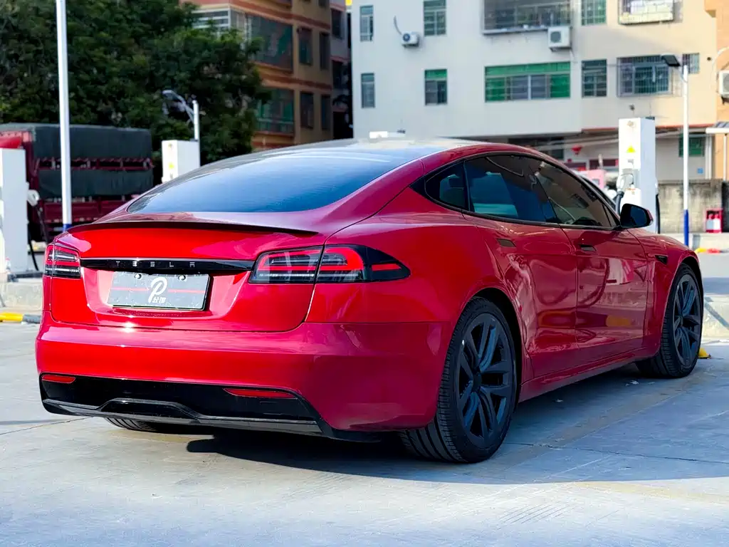 TESLA MODEL S