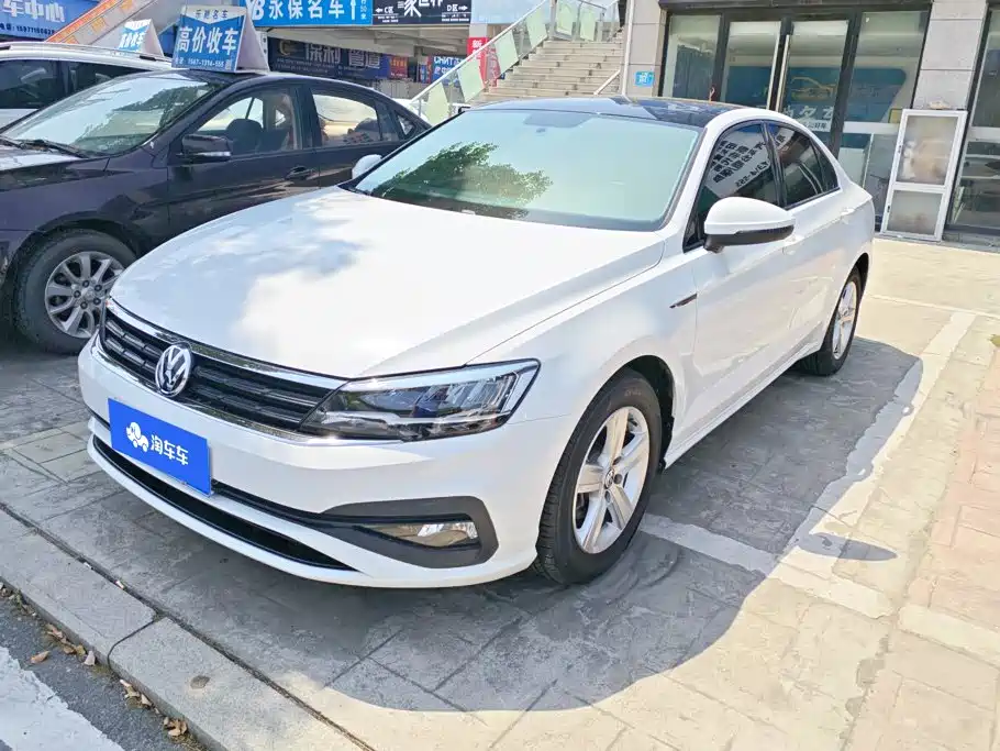 2021 Volkswagen Arteon - zdjęcie 1 z 16