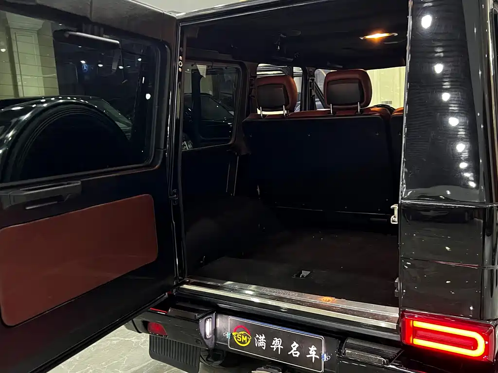 Mercedes-Benz G-Class — миниатюра 13