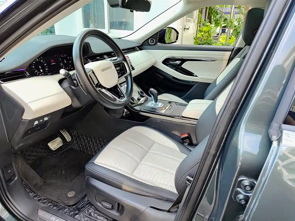 Land Rover Range Rover Evoque 2021 L 249PS R-Dynamic First edition