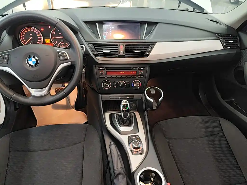 BMW X1 — миниатюра 14