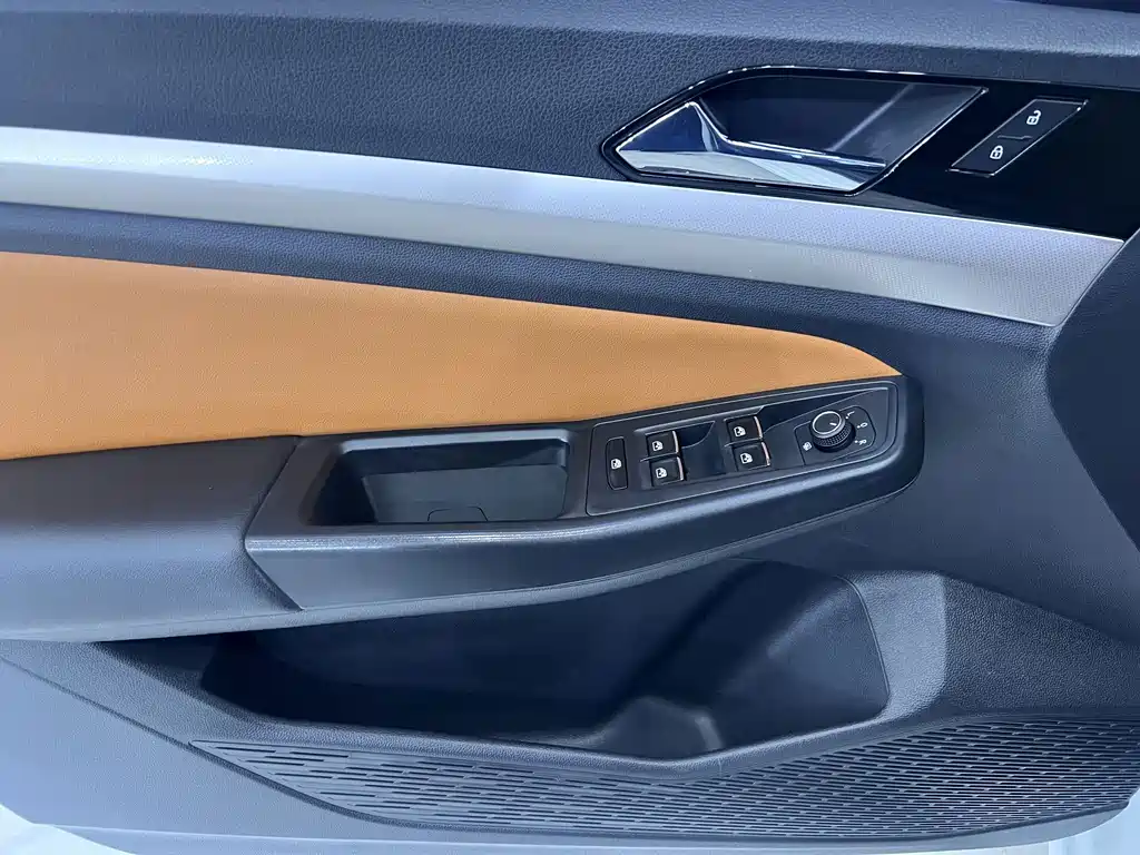 Volkswagen Bora — миниатюра 8
