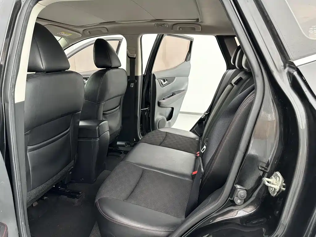Nissan Qashqai — миниатюра 5