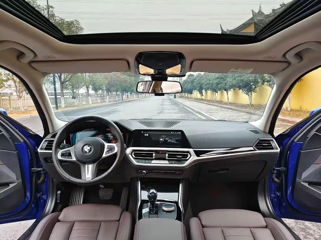 BMW 3 Series — миниатюра 3