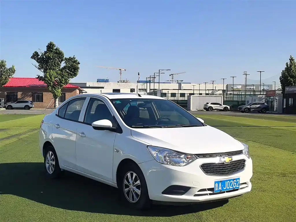Chevrolet Sail 2015 3 1.3L MT