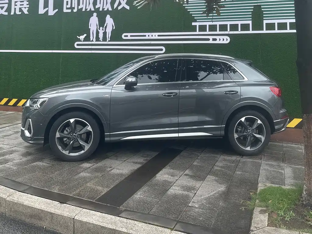 Audi Q3 — миниатюра 3