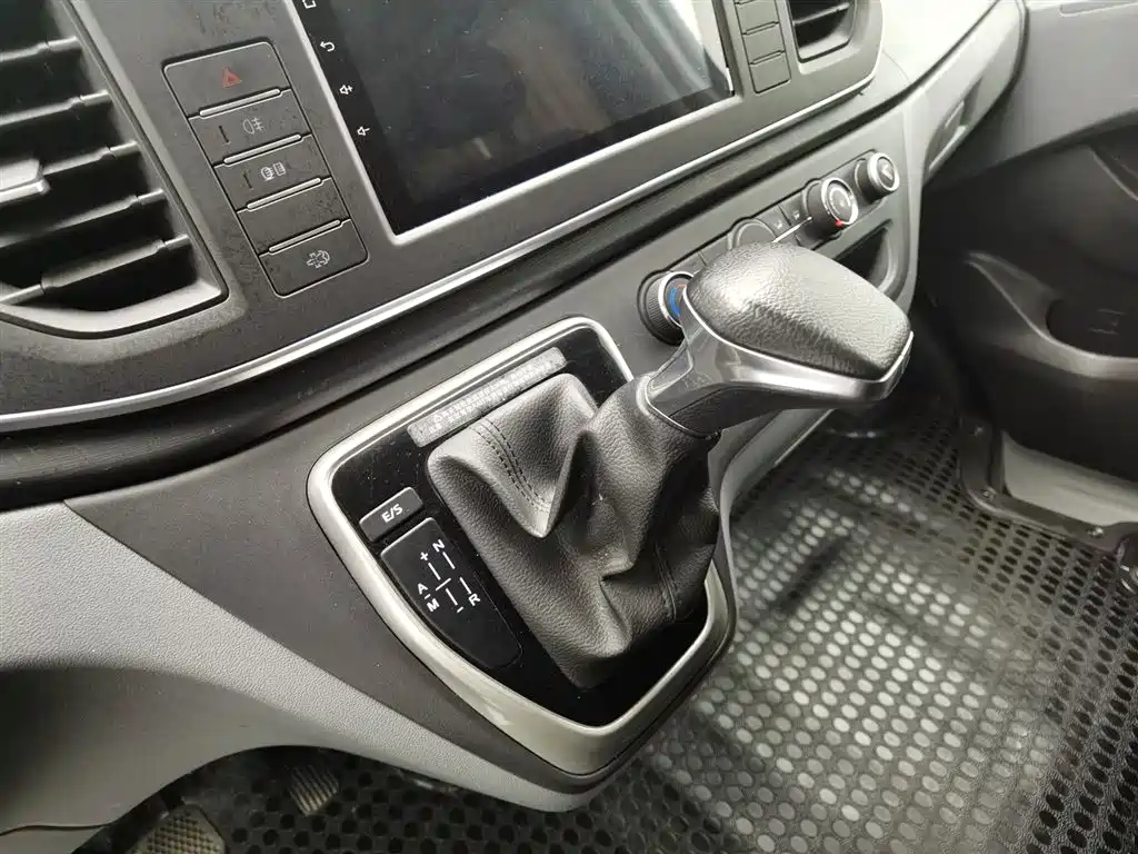 SAIC MAXUS XINTU V80