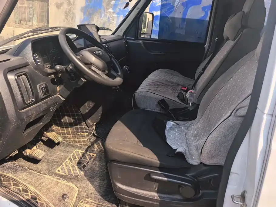 IVECO Daily — миниатюра 9